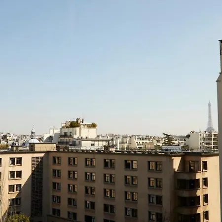 Rare Pearl With A View Of The Eiffel Tower Apartment